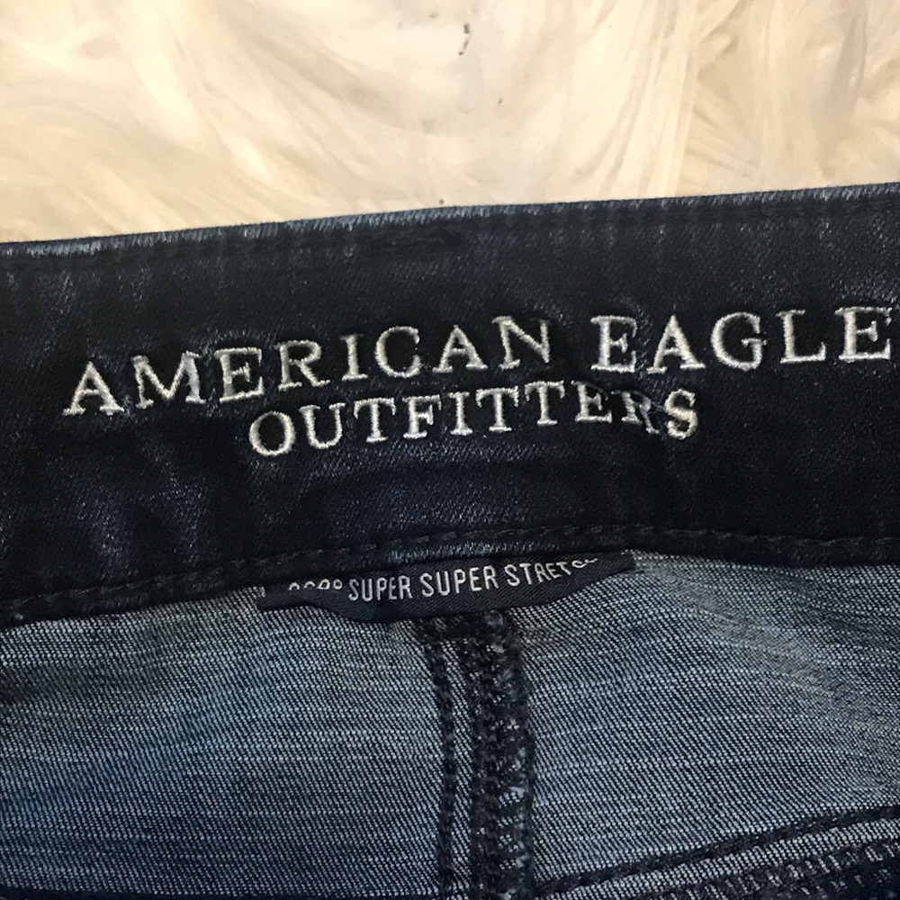 American Eagle Artist Crop Ripped Jeans Dark Wash - Picture 7 of 8